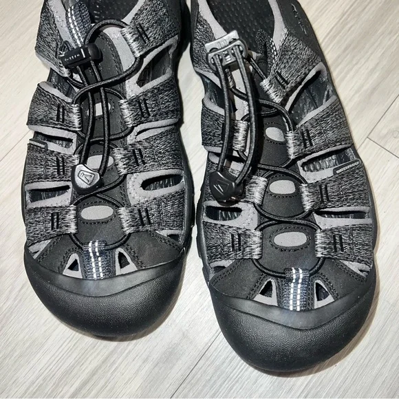 New KEEN Whisper black Sandal size 9 - Picture 3 of 3